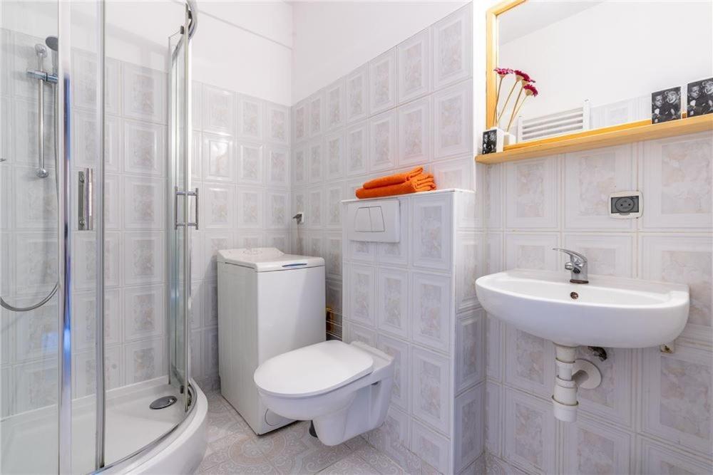 Apartament Broadway Познань Екстер'єр фото