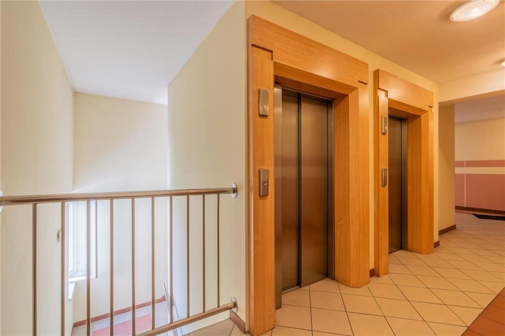 Apartament Broadway Познань Екстер'єр фото